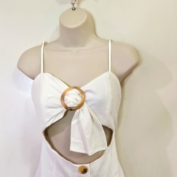 SABO Skirt Bella White Cut-Out Dress with Beige Button Detail, Large,NWT - Picture 9 of 16